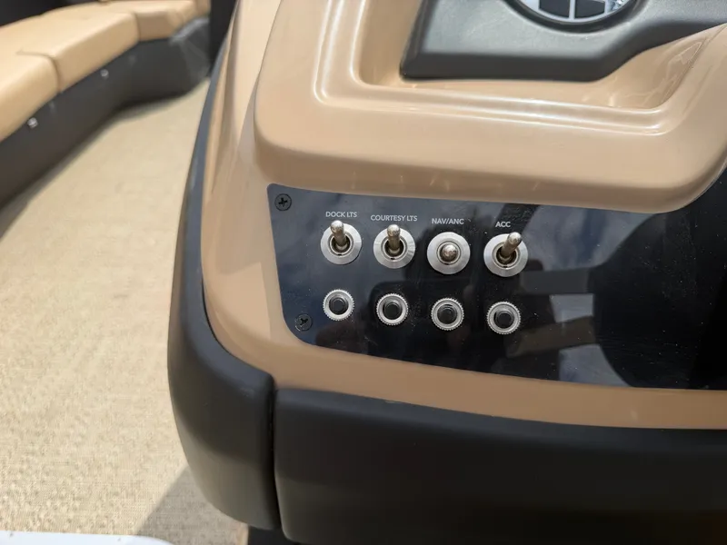 Slide: The Image of Barletta Cabrio 24 QC 2026 - 38