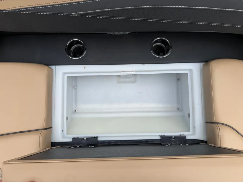 Slide: The Image of Barletta Cabrio 24 QC 2026 - 25