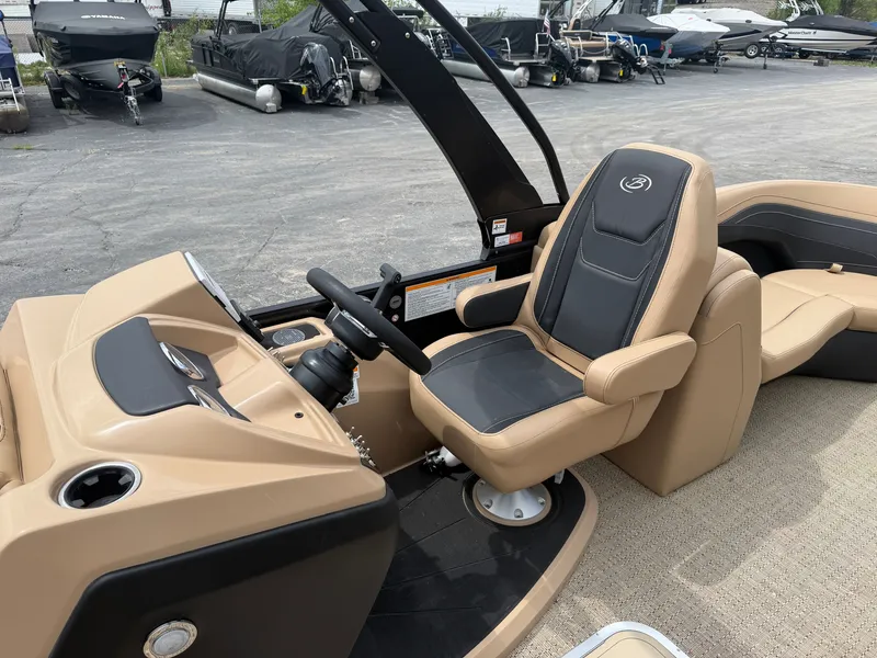 Slide: The Image of Barletta Cabrio 24 QC 2026 - 36