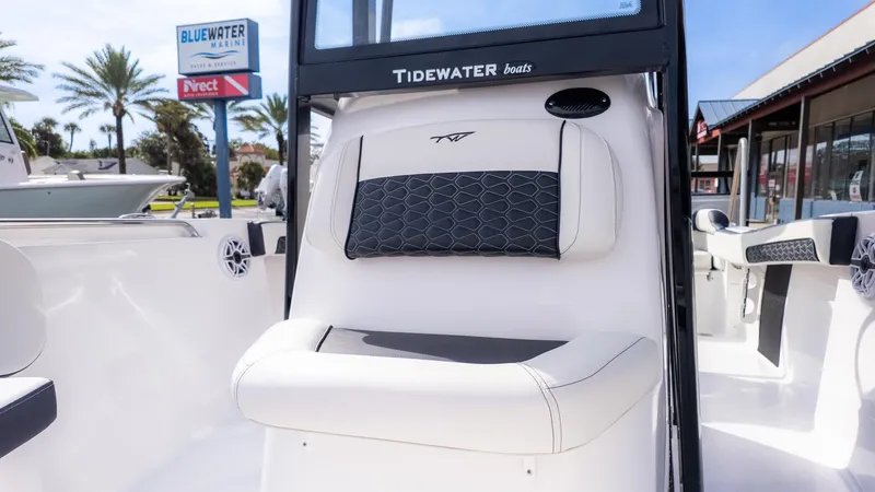 Slide: The Image of Tidewater 210 LXF 2026 - 19