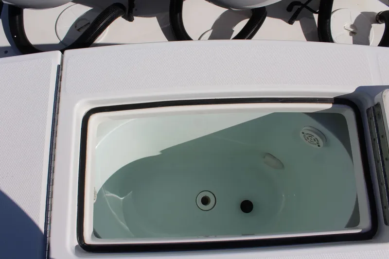 Slide: The Image of Regulator Marine 34SS 2016 - 23
