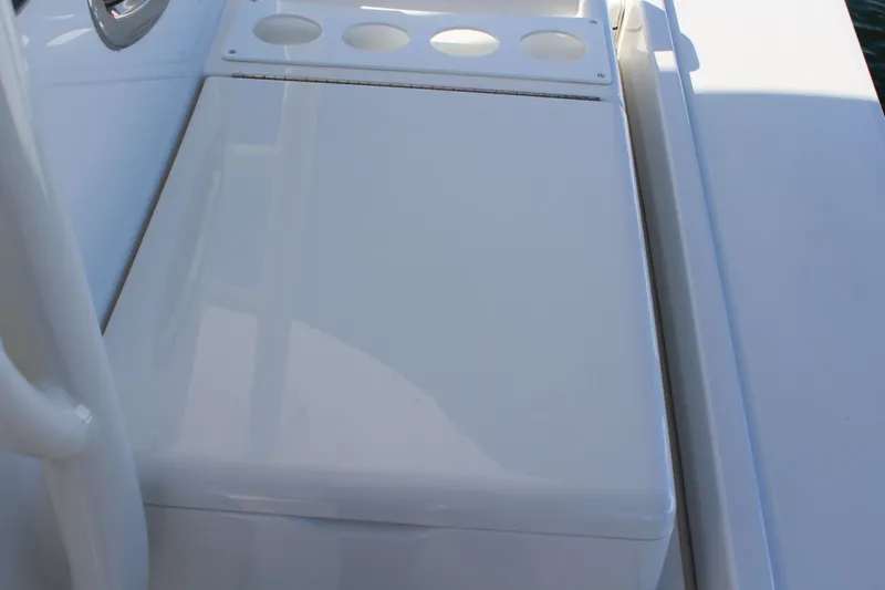 Slide: The Image of Regulator Marine 34SS 2016 - 27