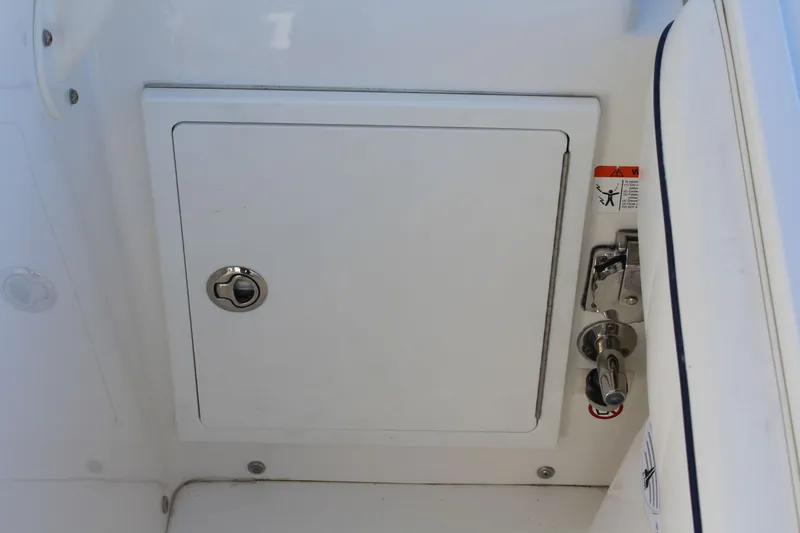 Slide: The Image of Regulator Marine 34SS 2016 - 34
