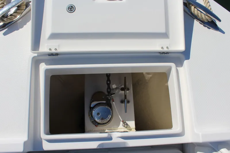 Slide: The Image of Regulator Marine 34SS 2016 - 36