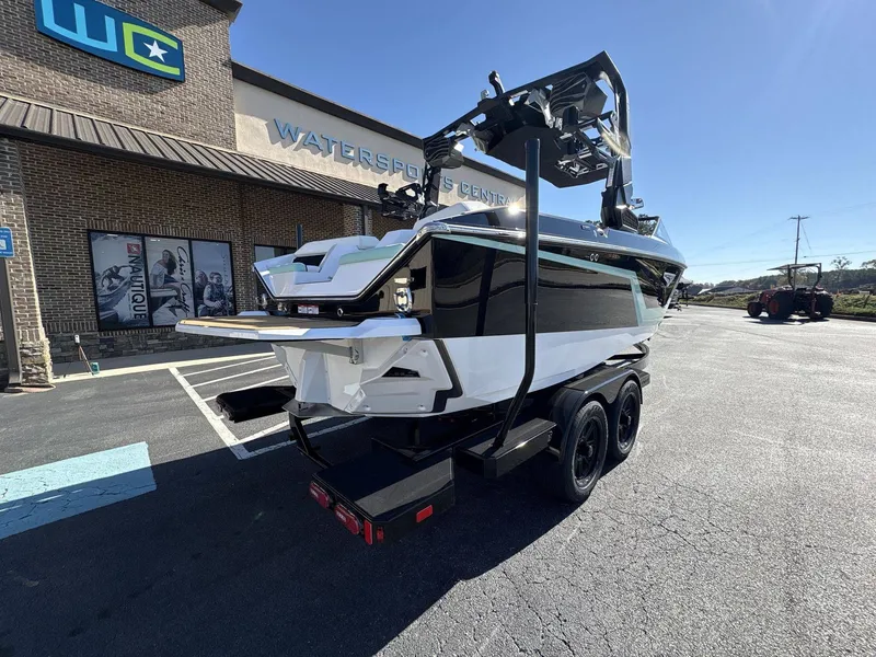 Slide: The Image of Nautique Super Air Nautique S21 2026 - 8