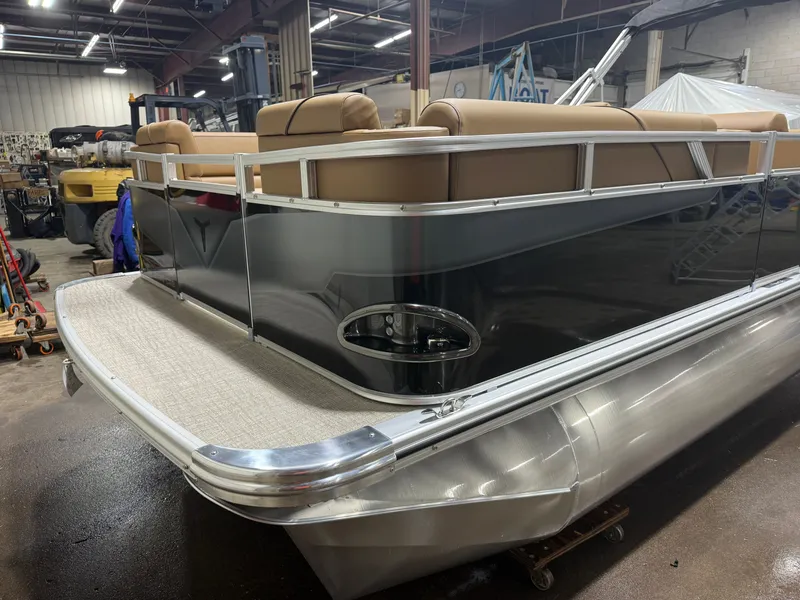 Slide: The Image of Tahoe Sport CRB 2180 Cruise Rear Bench & 4-Stroke $29995 2026 - 32