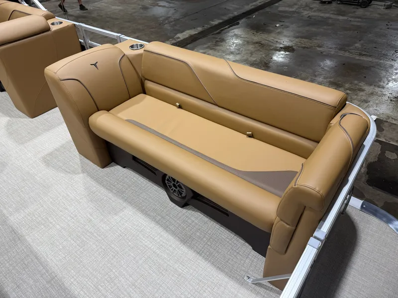 Slide: The Image of Tahoe Sport CRB 2180 Cruise Rear Bench & 4-Stroke $29995 2026 - 8