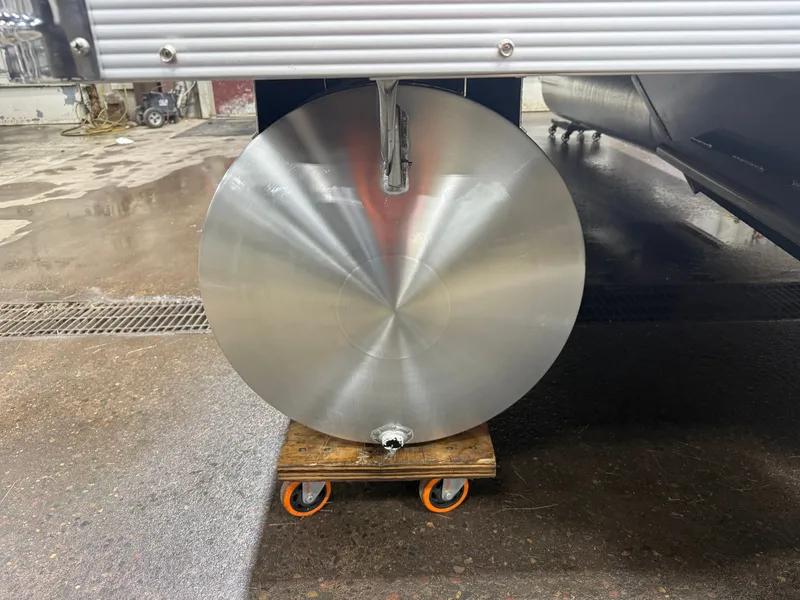 Slide: The Image of Tahoe Sport 100HP CRB 2180 Cruise Rear Bench 2026 - 35