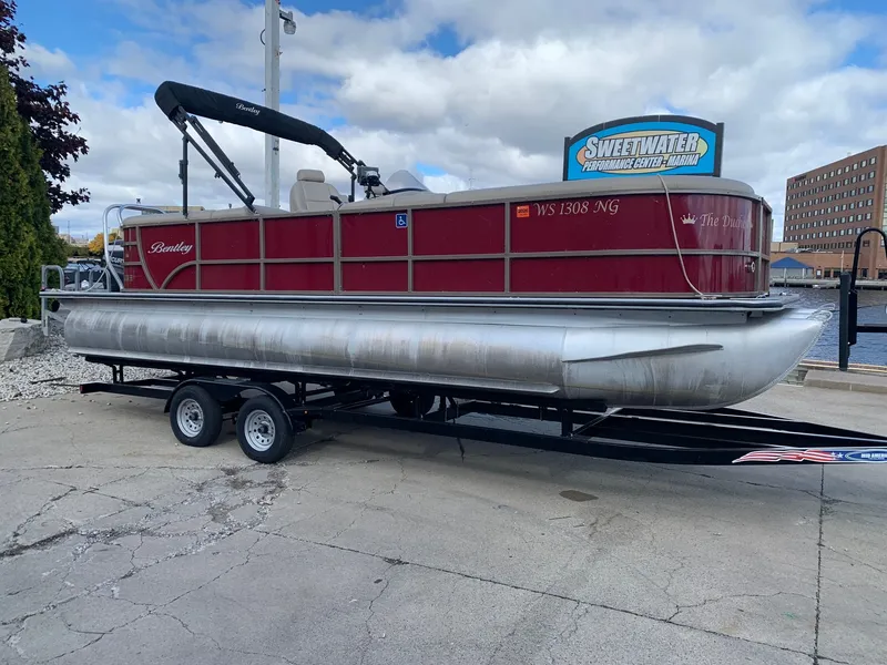 Slide: The Image of Bentley Bentley 243 Cruise (3/4 Tube) 2020 - 10