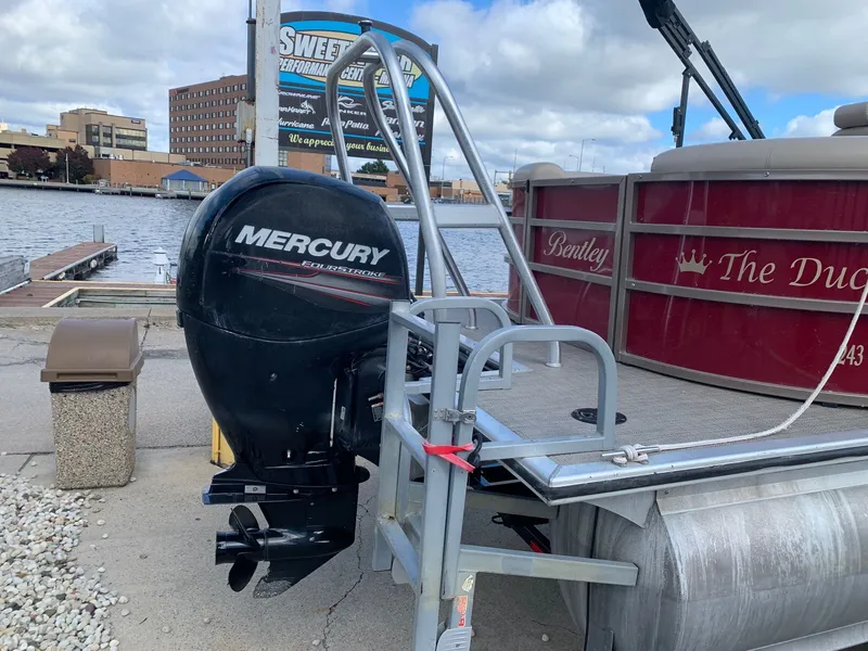 Slide: The Image of Bentley Bentley 243 Cruise (3/4 Tube) 2020 - 11