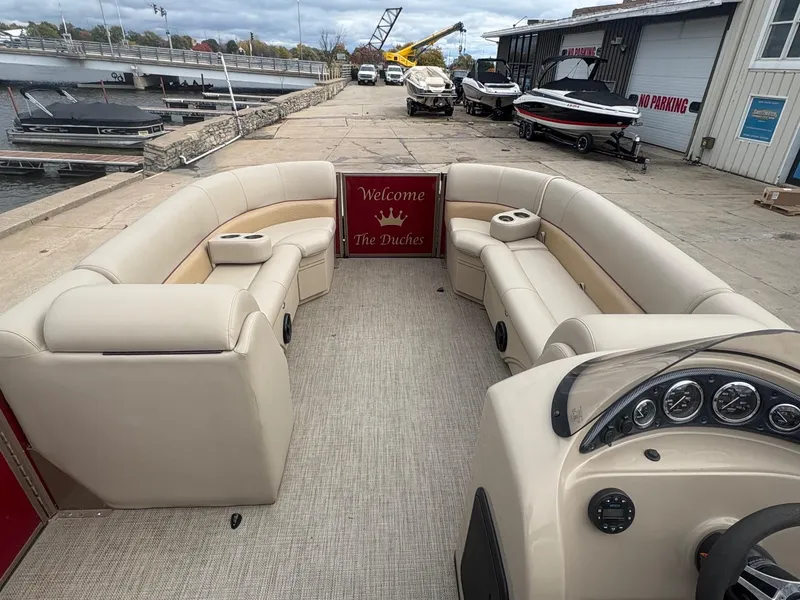 Slide: The Image of Bentley Bentley 243 Cruise (3/4 Tube) 2020 - 16