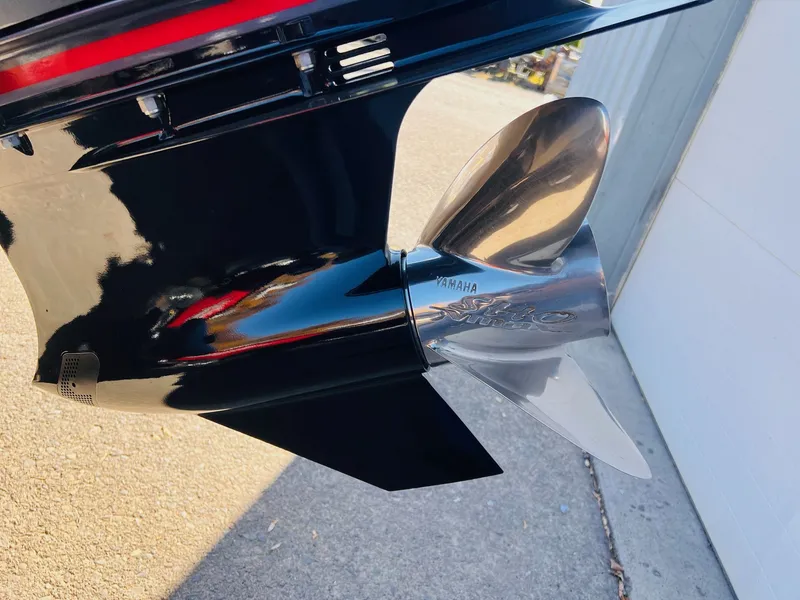 Slide: The Image of Skeeter ZX200 2026 - 17