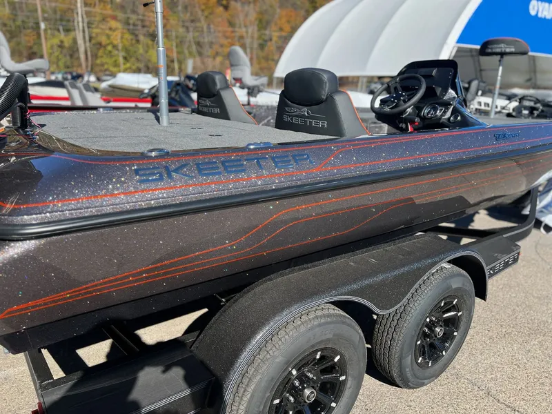 Slide: The Image of Skeeter ZX200 2026 - 21