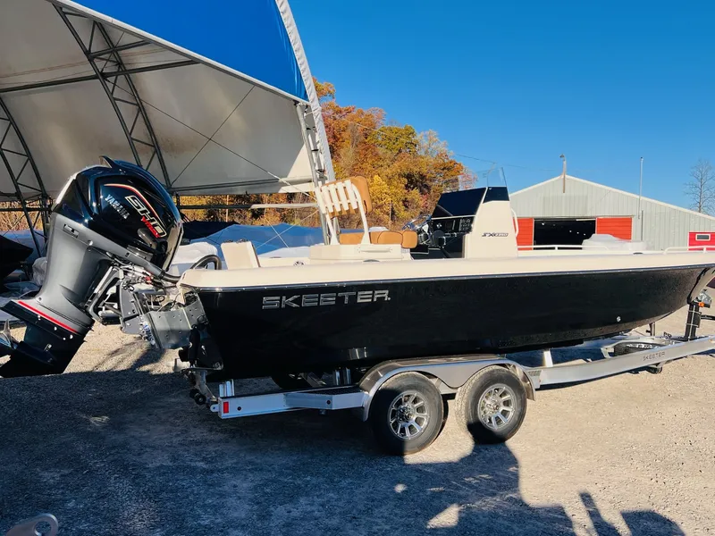 Slide: The Image of Skeeter SX2350 2026 - 6