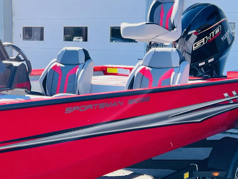 Slide: The Image of G3 Sportsman 1810 SE 2026 - 22