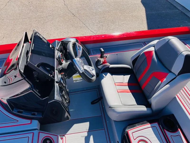 Slide: The Image of G3 Sportsman 1810 SE 2026 - 23