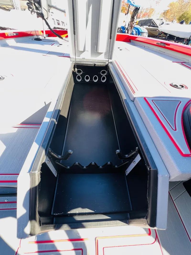 Slide: The Image of G3 Sportsman 1810 SE 2026 - 25