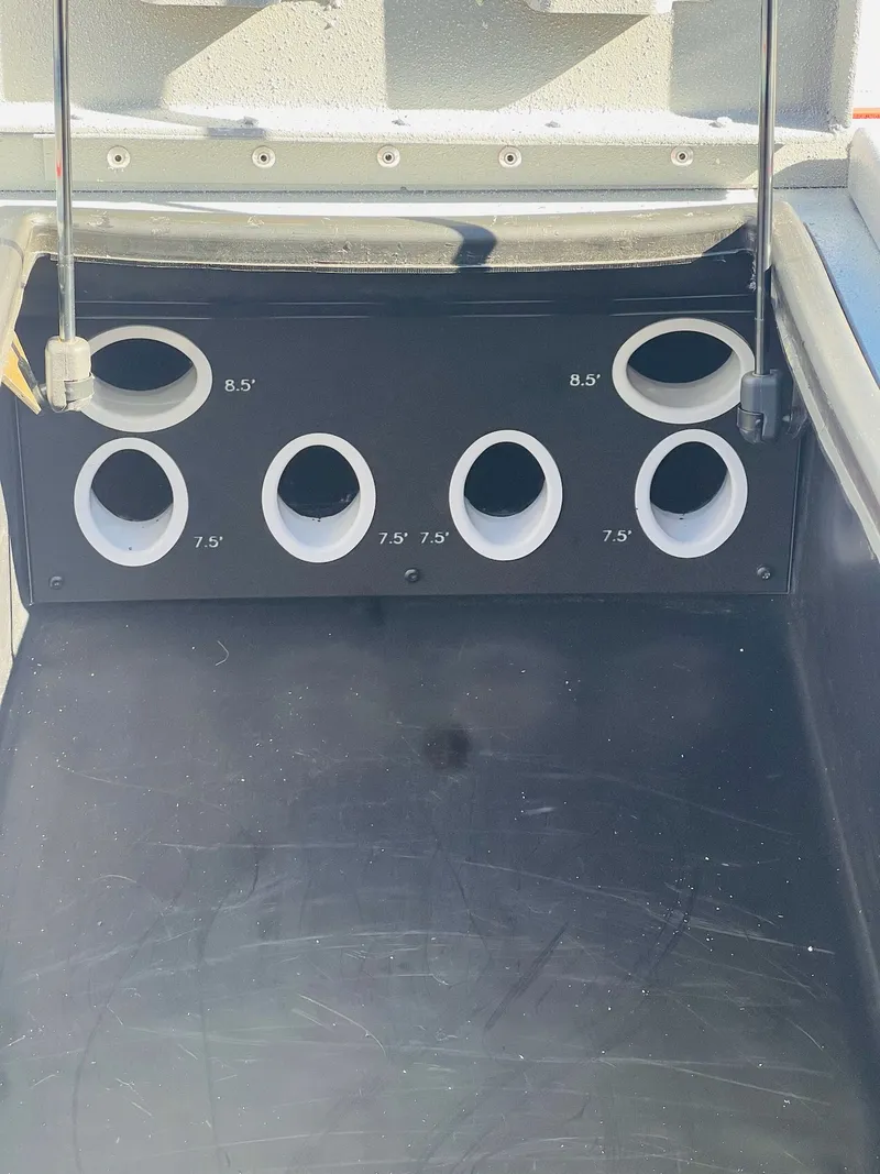 Slide: The Image of G3 Sportsman 1810 SE 2026 - 45