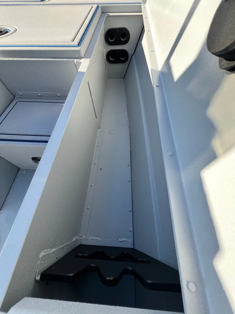 Slide: The Image of G3 Gator Tough 20CCJ DLX 2026 - 11