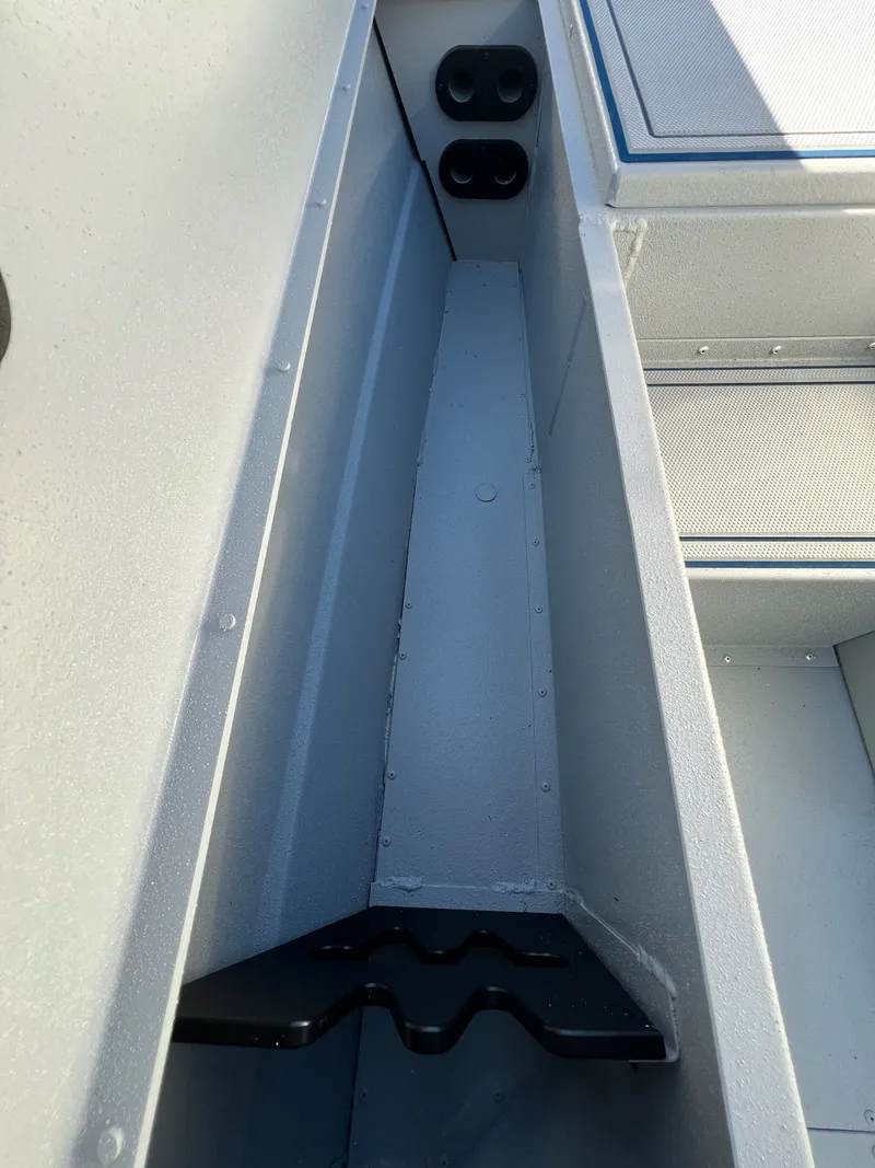 Slide: The Image of G3 Gator Tough 20CCJ DLX 2026 - 15