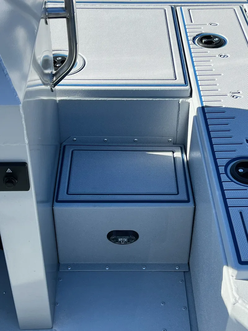 Slide: The Image of G3 Gator Tough 20CCJ DLX 2026 - 7