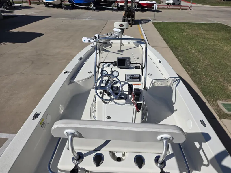 Slide: The Image of Ranger Boats 2200 Bay 2007 - 12