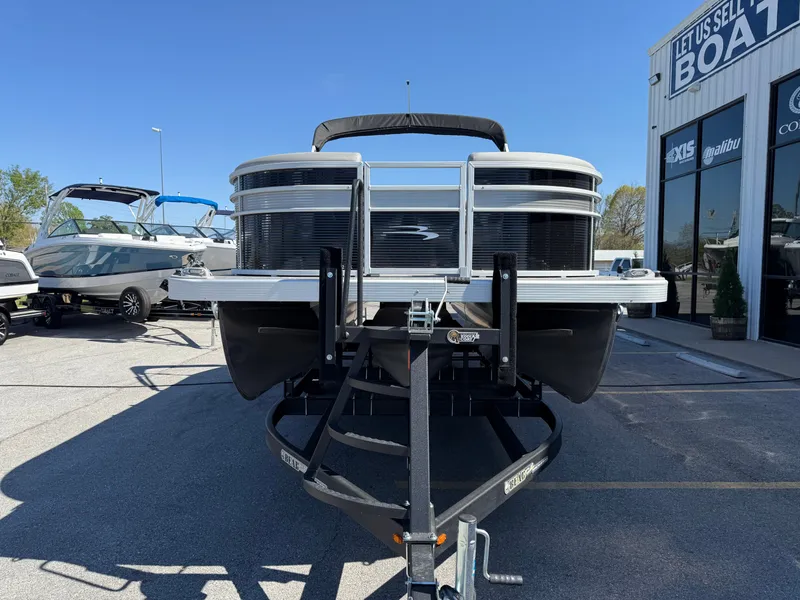 Slide: The Image of Bennington SX22 2024 - 3