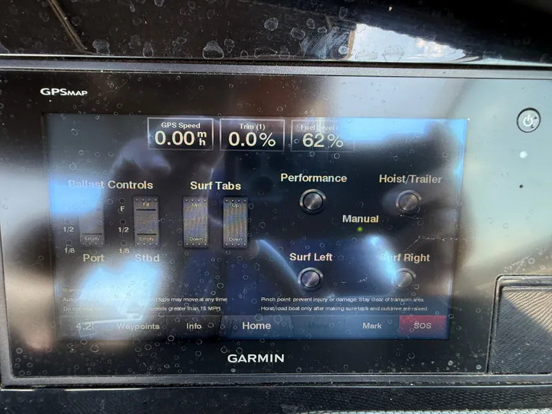 Slide: The Image of Cobalt R7 Surf 2020 - 23