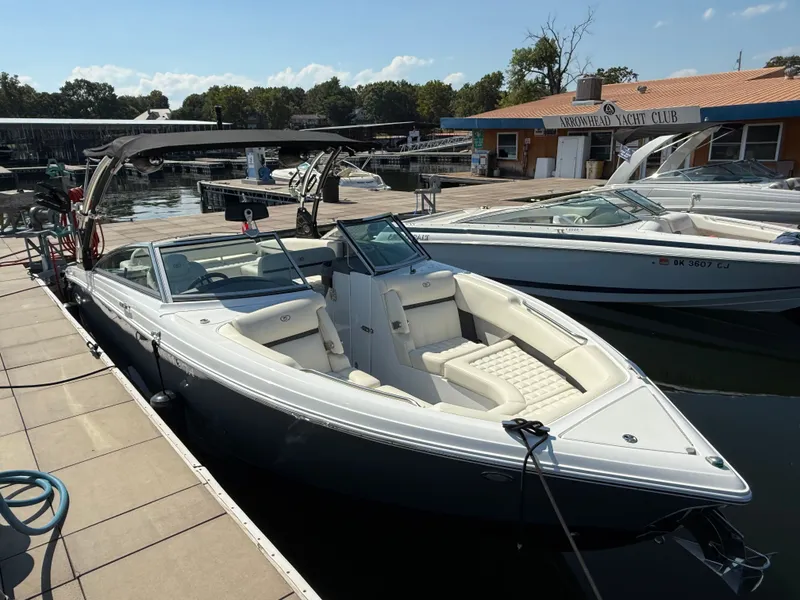 Slide: The Image of Cobalt R7 Surf 2020 - 6