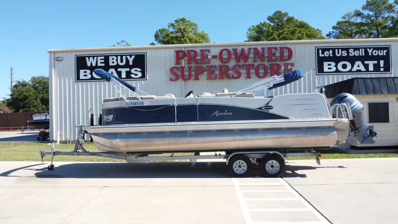 The Image of Avalon CAT EL 2385T 2018 - 1