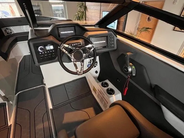 Slide: The Image of Cobalt CS23 Surf 2026 - 12