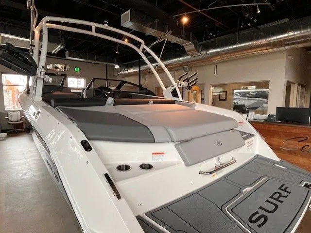 Slide: The Image of Cobalt CS23 Surf 2026 - 7