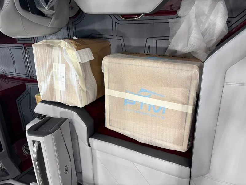 Slide: The Image of Cobalt R4 Surf 2026 - 15