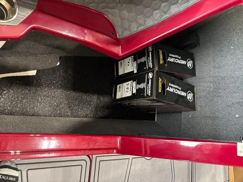 Slide: The Image of Cobalt R4 Surf 2026 - 19