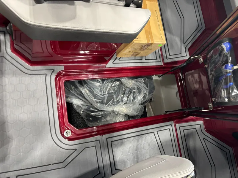 Slide: The Image of Cobalt R4 Surf 2026 - 20