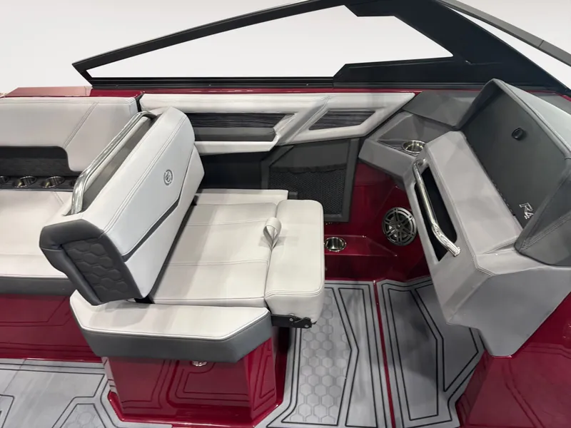 Slide: The Image of Cobalt R4 Surf 2026 - 7