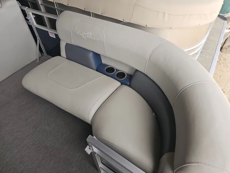 Slide: The Image of SunChaser Vista 20 LR 2021 - 4