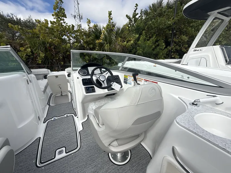 Slide: The Image of Hurricane 2400 SD 2026 - 21