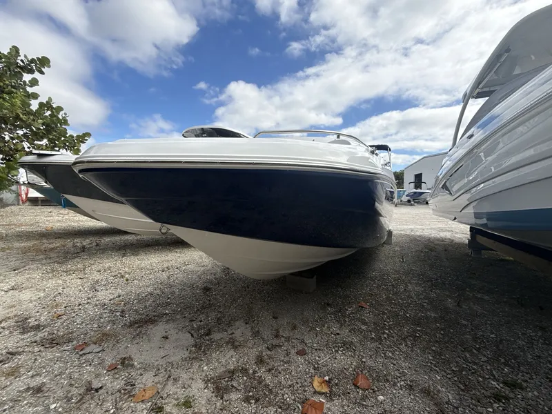 Slide: The Image of Hurricane 2400 SD 2026 - 8