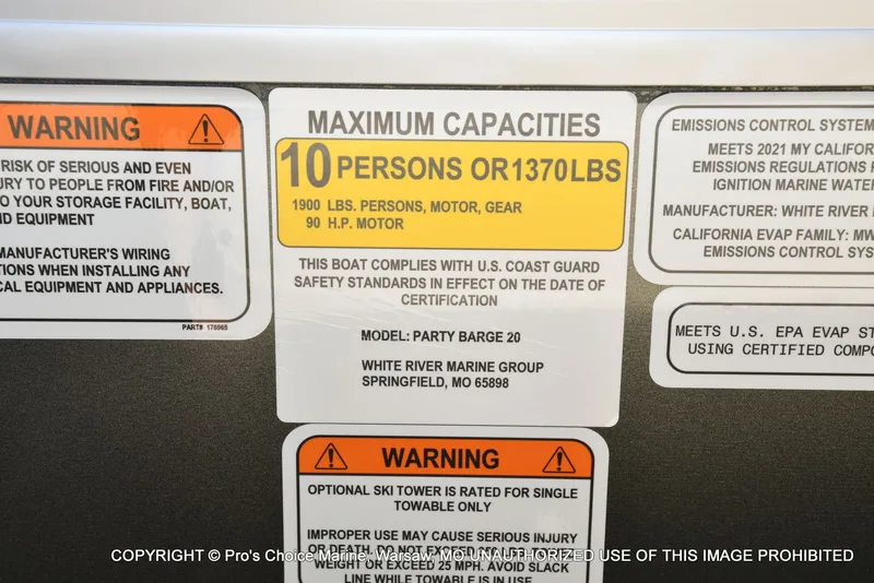 Slide: The Image of Sun Tracker Party Barge 20 DLX 2021 - 15