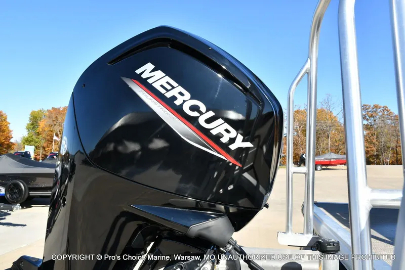 Slide: The Image of Sun Tracker Party Barge 20 DLX 2021 - 16