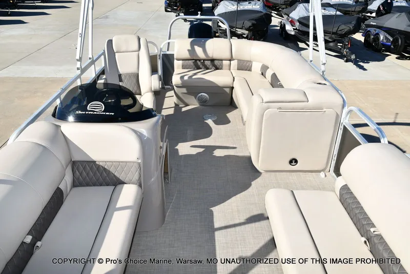 Slide: The Image of Sun Tracker Party Barge 20 DLX 2021 - 25