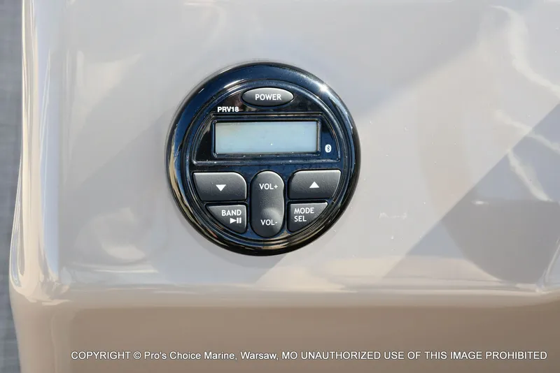 Slide: The Image of Sun Tracker Party Barge 20 DLX 2021 - 7