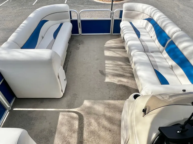 Slide: The Image of Sweetwater 2286 C 2013 - 22