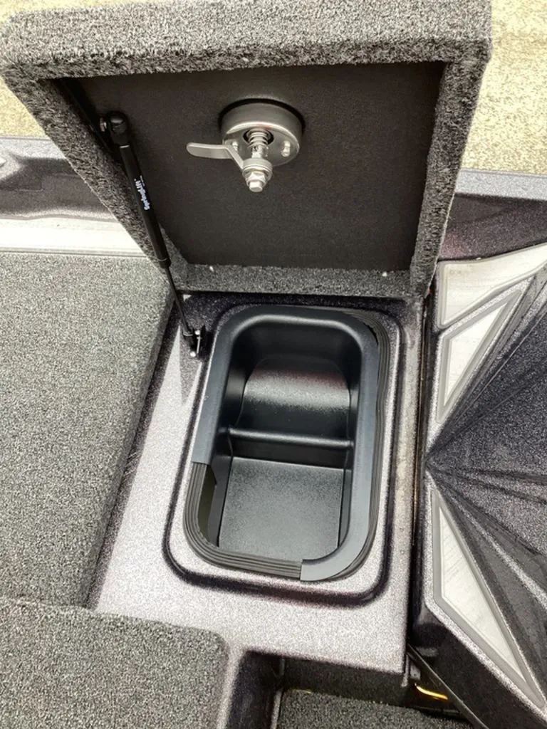 Slide: The Image of Bass Cat Lynx STS 2026 - 38