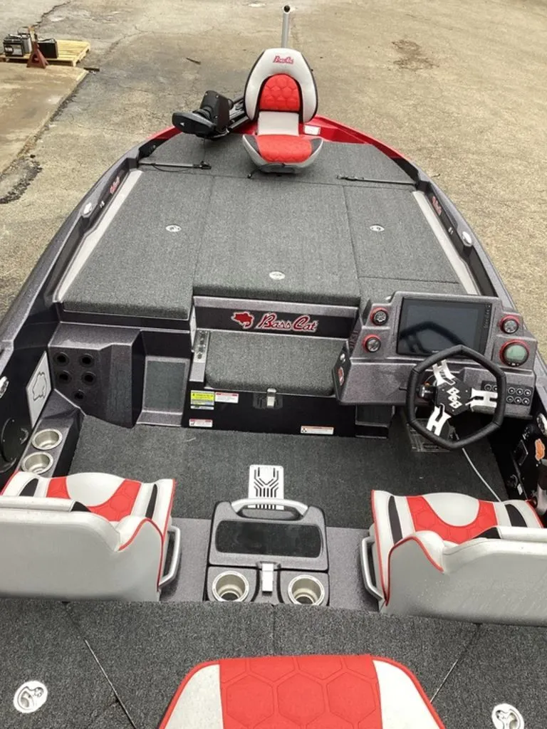 Slide: The Image of Bass Cat Lynx STS 2026 - 54