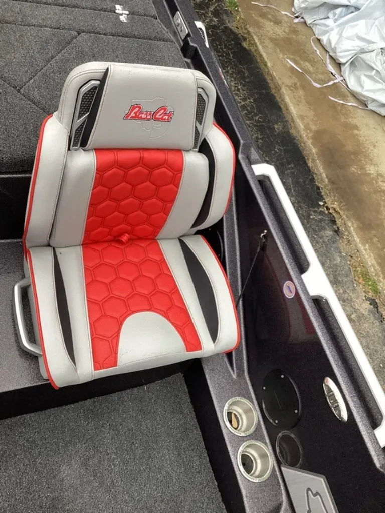 Slide: The Image of Bass Cat Lynx STS 2026 - 57