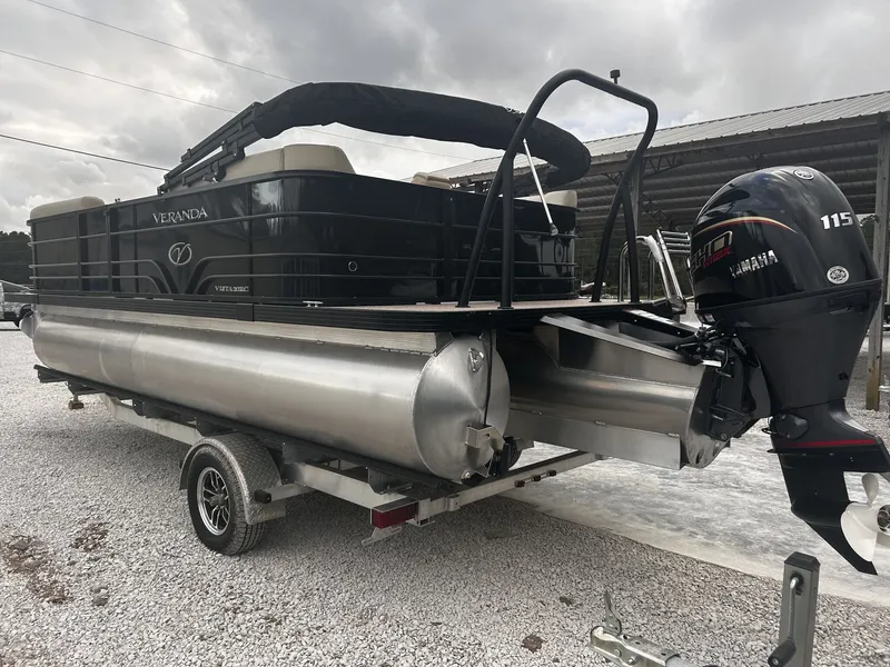 Slide: The Image of Veranda Vista View 20RC 2026 - 3