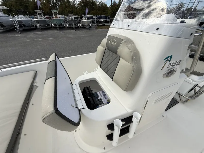 Slide: The Image of Key West 1720 Center Console 2026 - 6
