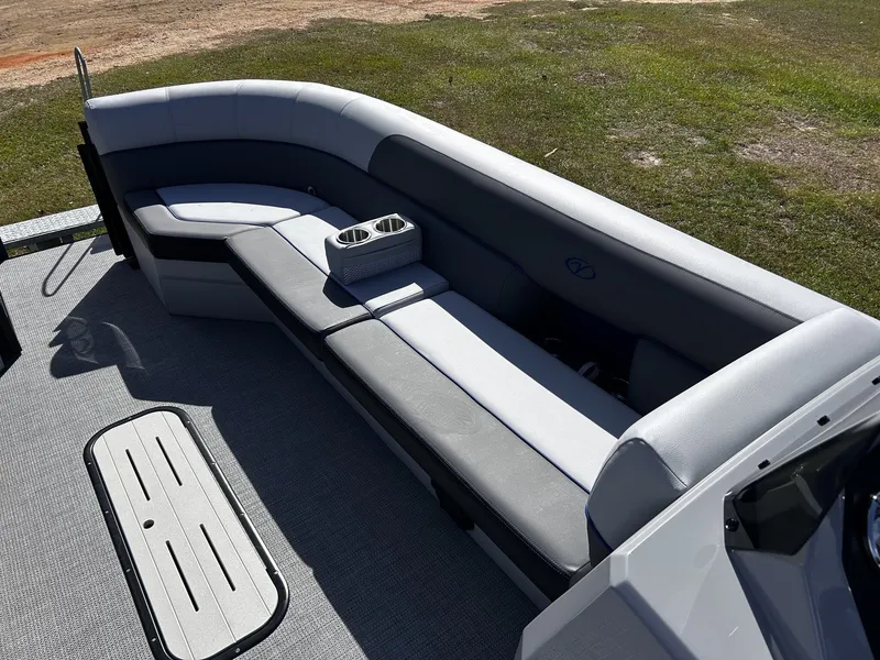 Slide: The Image of Veranda Vista Series TOWER-250SHO YAMAHA 2026 - 7